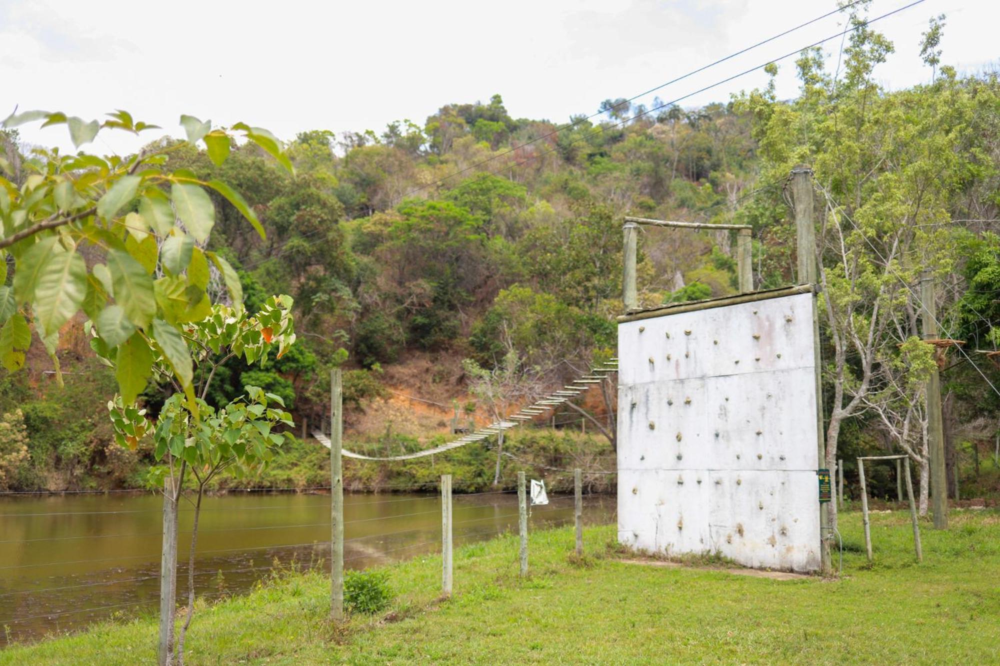 Vale Silvestre Eco Park Hotel Governador Valadares Exterior photo