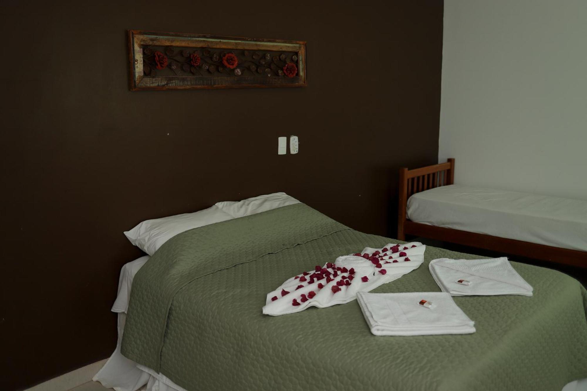 Vale Silvestre Eco Park Hotel Governador Valadares Exterior photo